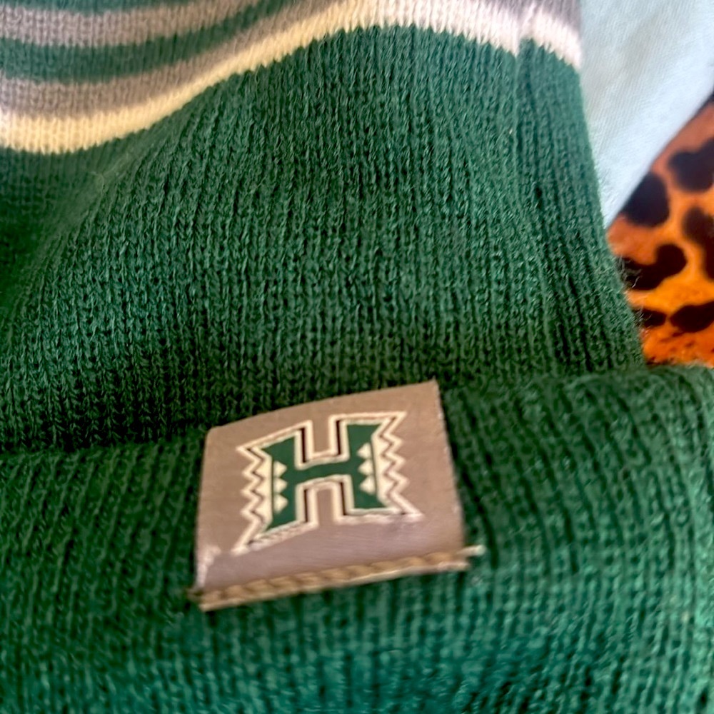 Hawaii beanie - Picture 2 of 2